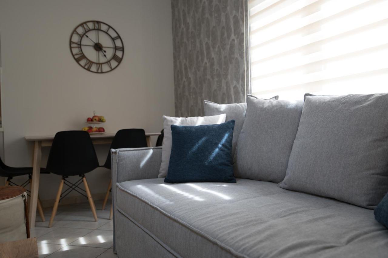 Charming Appt Apartment เปรเวซา ภายนอก รูปภาพ