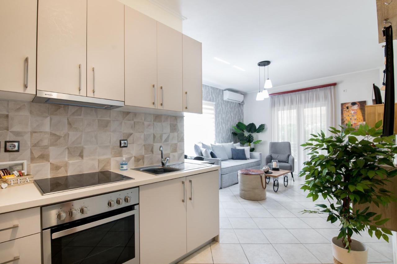 Charming Appt Apartment เปรเวซา ภายนอก รูปภาพ